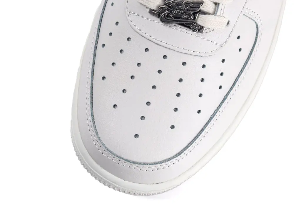 Top view of the shoe toe
