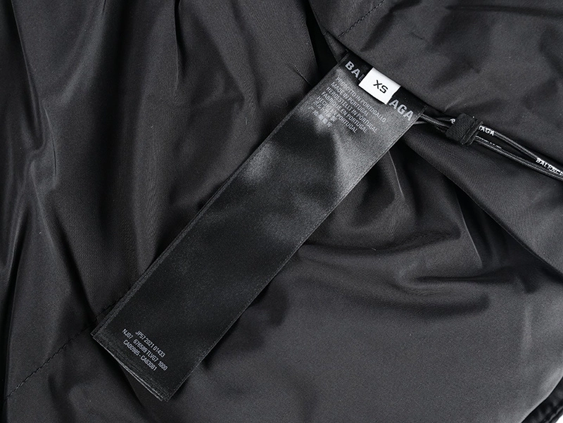 Joint Three-Stripe Silhouette Stand-up Collar Cotton Jacket