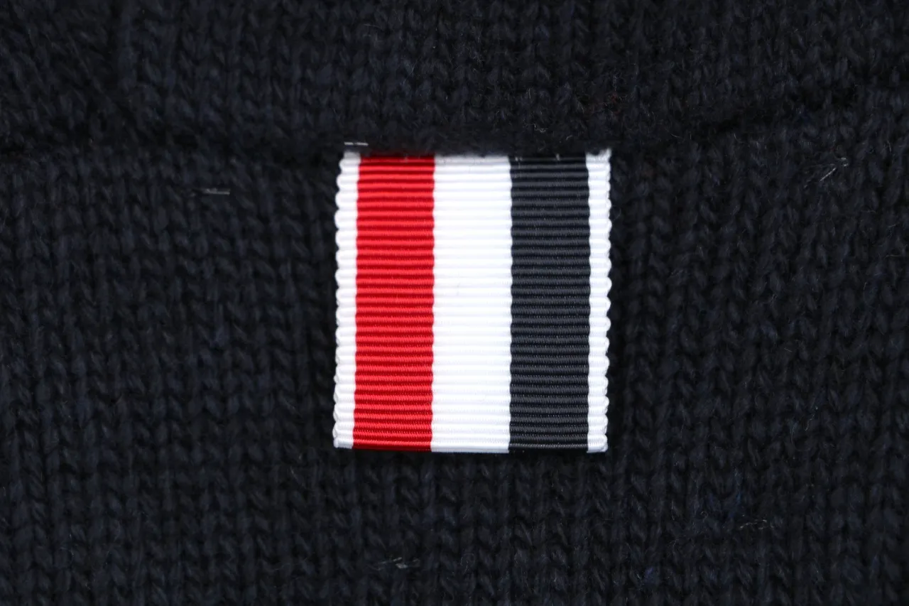 Four-Bar Back Pony Hooded Jacket tricolor stripe label detail