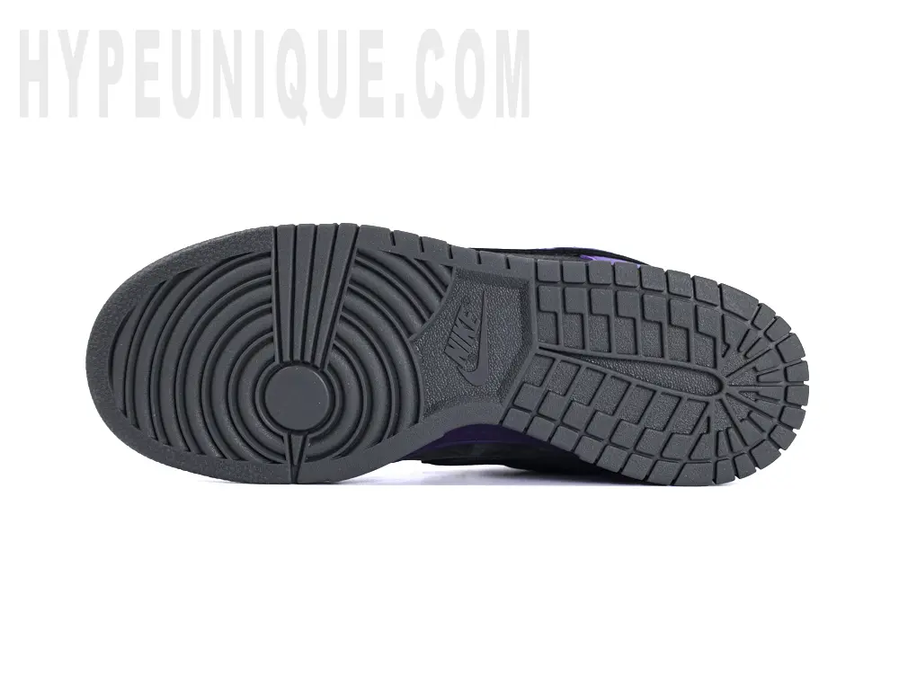 Black rubber sole