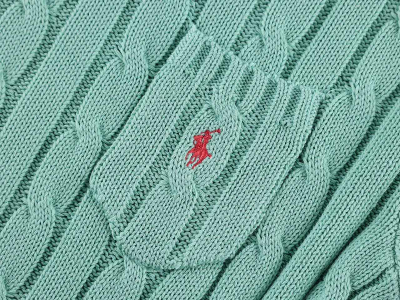 Pocket with logo