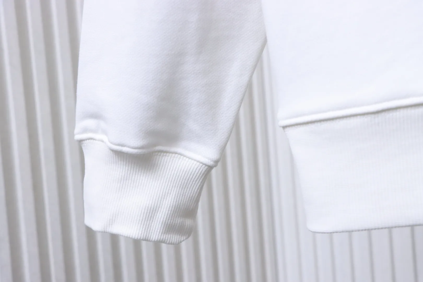 Long Sleeve Detail
