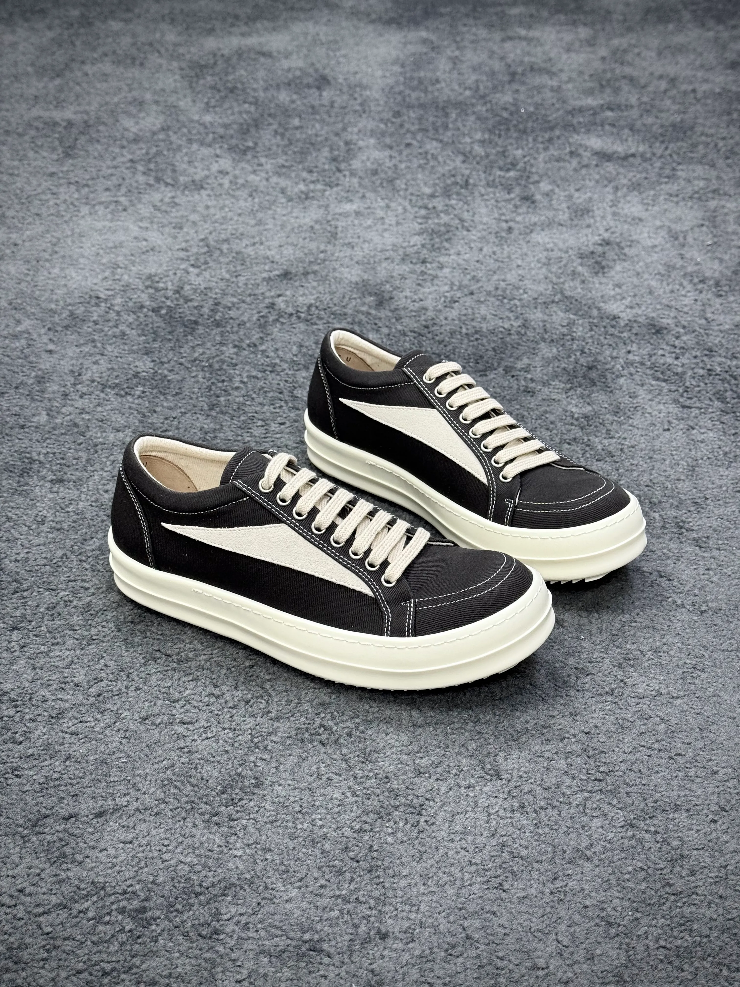 R 0wens DRKSHDW Denim Vintage Low Sneakers “Black Milk”