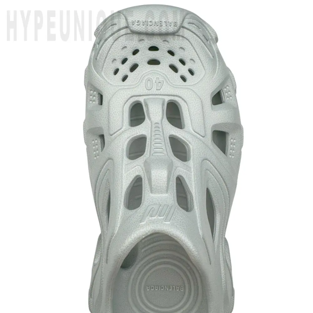 the toe box