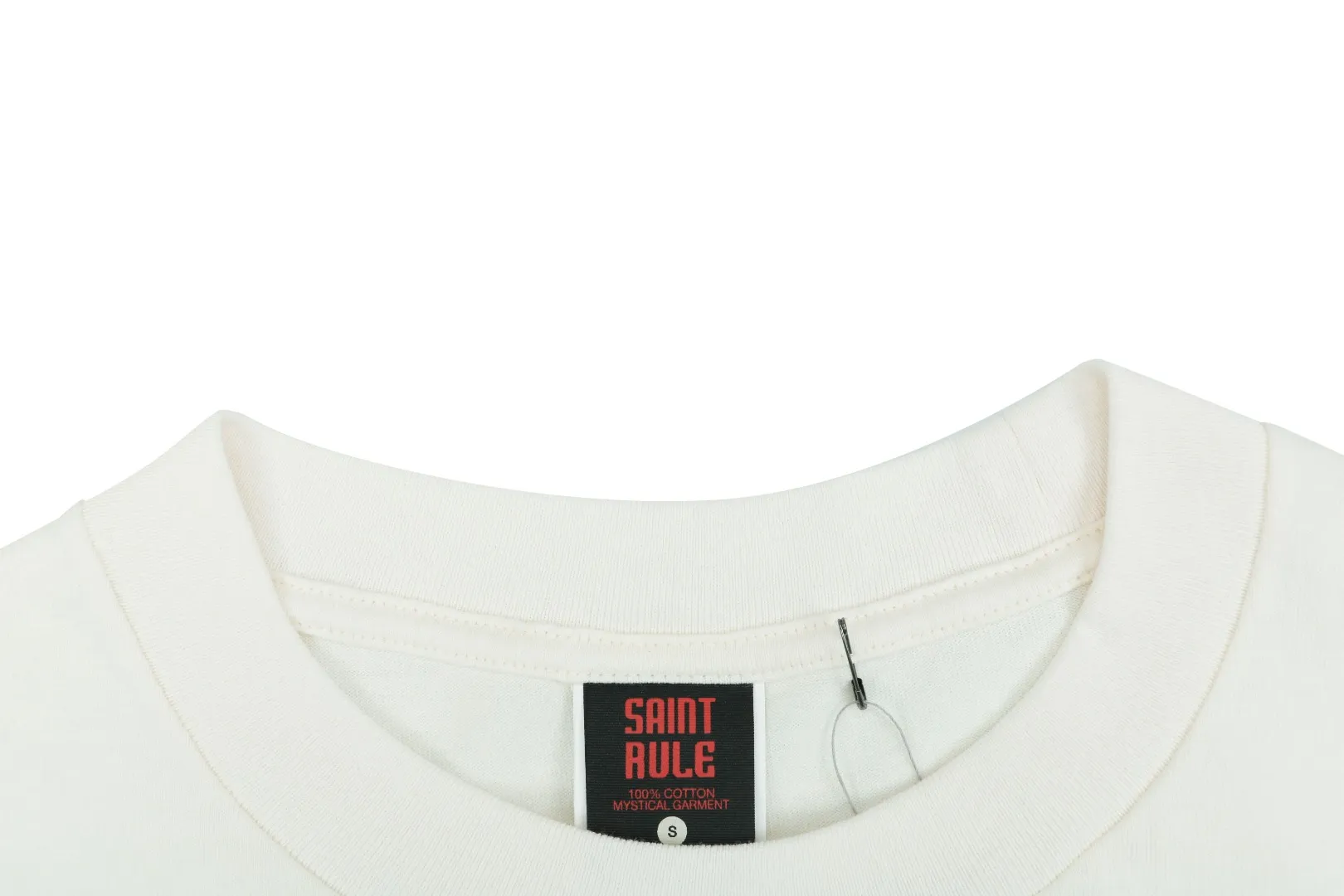 Neckline