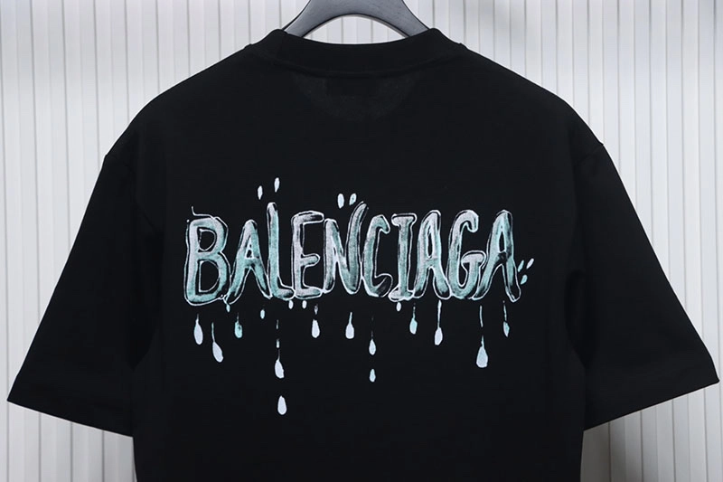 Hand-Painted Letter Print T-Shirt