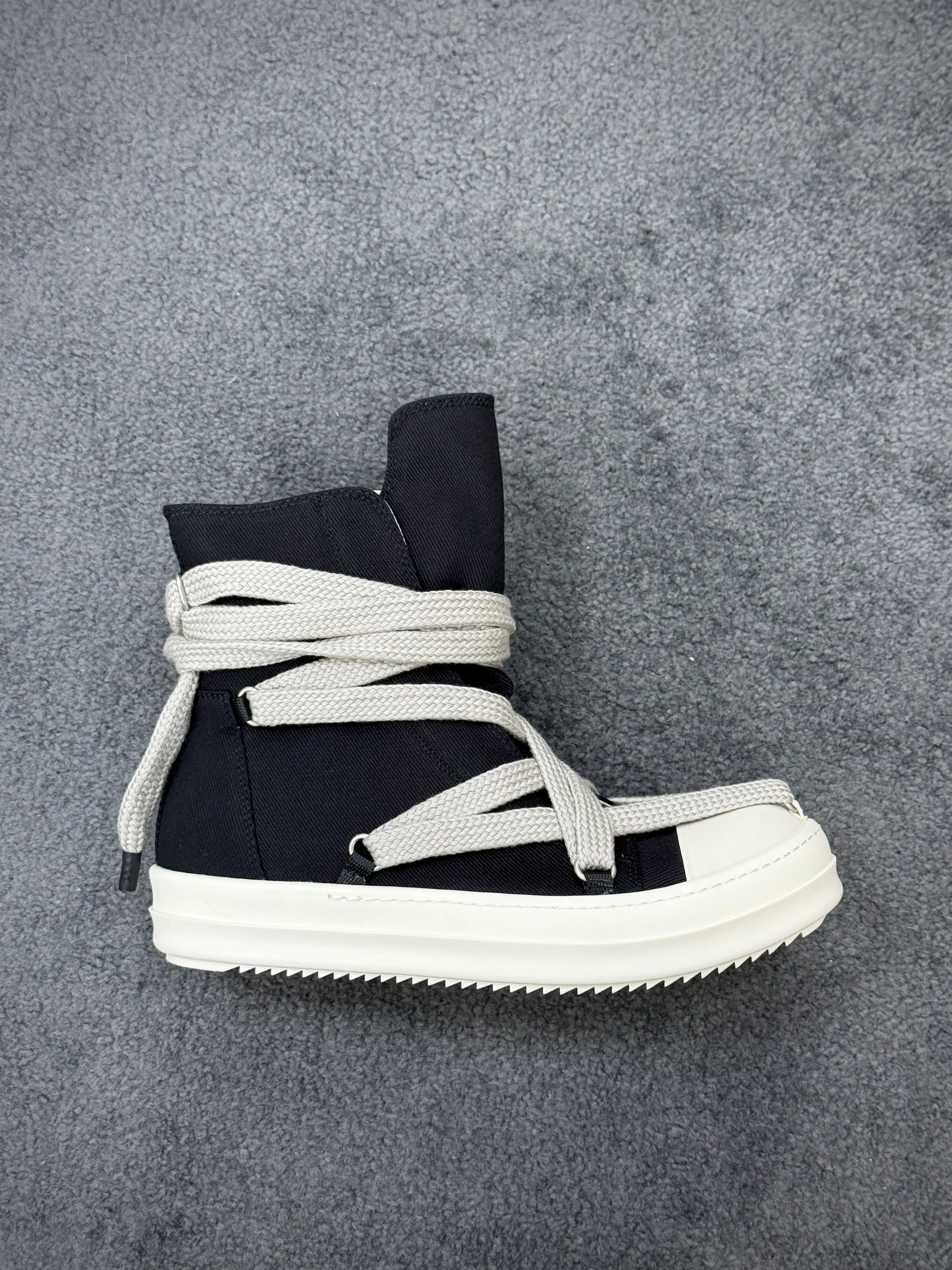 R 0wens DRKSHDW Hexa High Black Milk Sneakers Right Side View