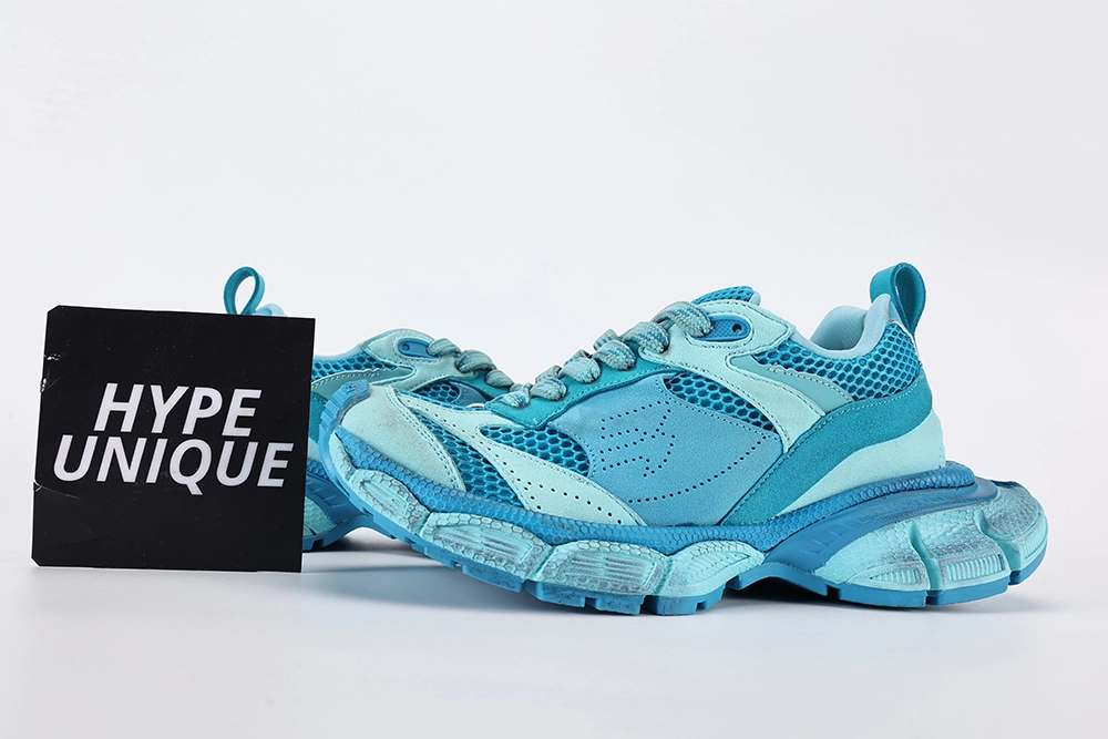 3XL Sneakers Aqua Blue Suede