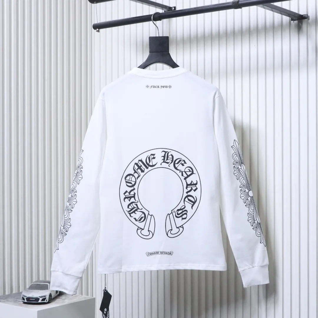 Back CH Hollow Horseshoe Graphic Long-Sleeve Shirt