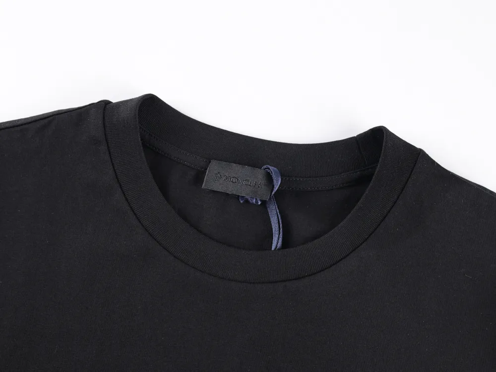 Neckline