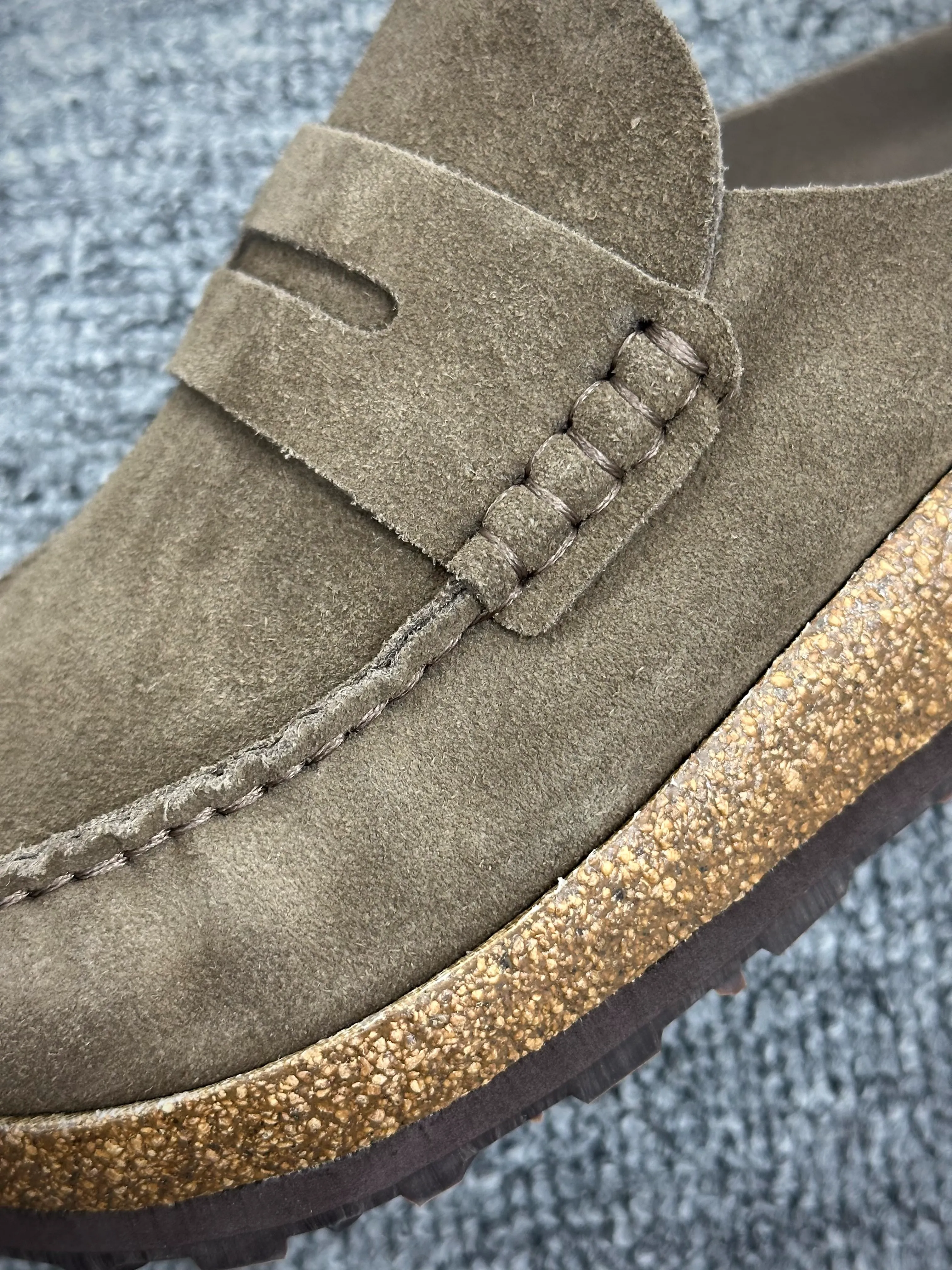 Side View Details