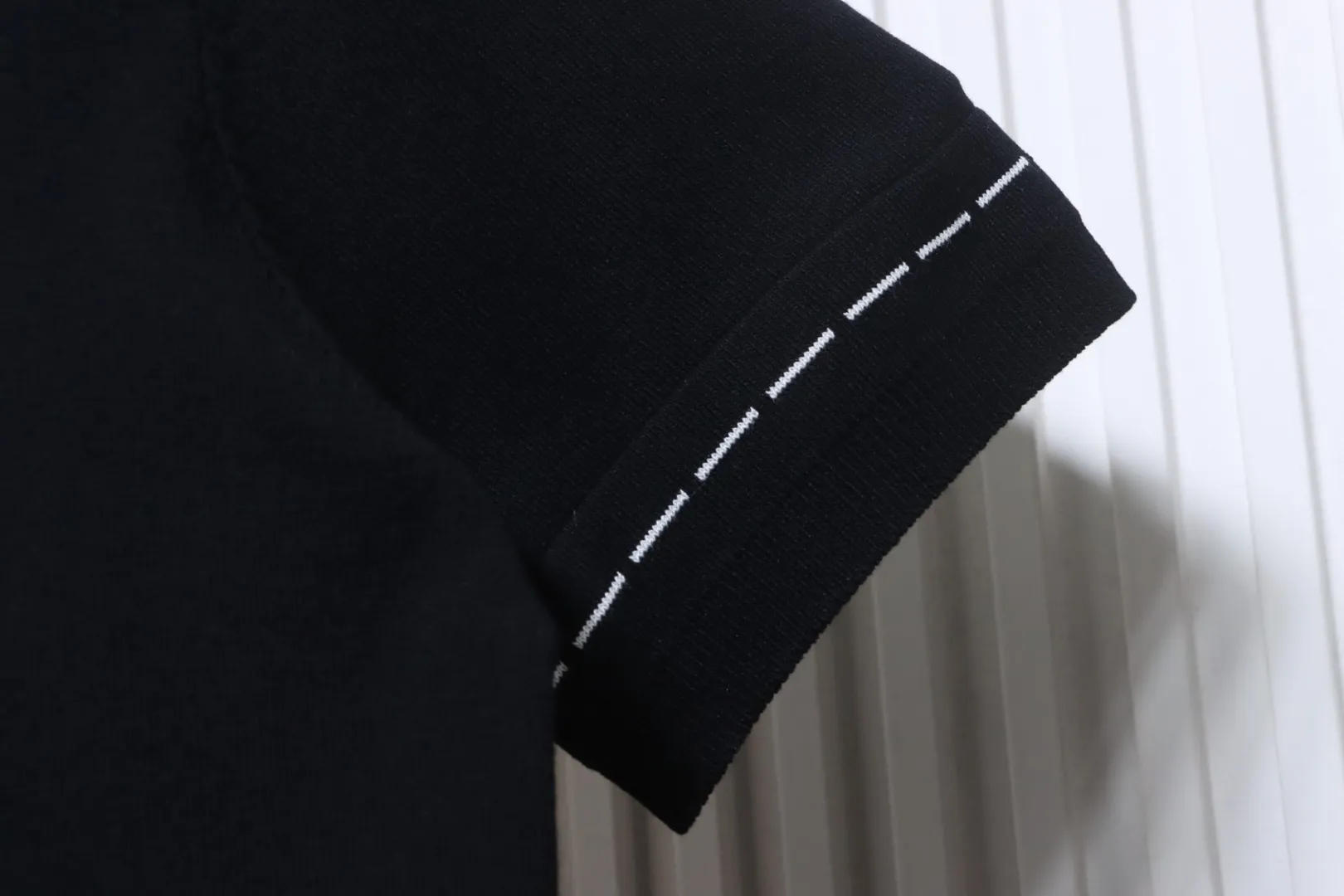 Short sleeve