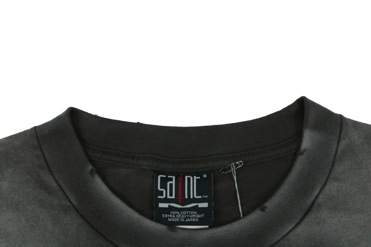 Neckline