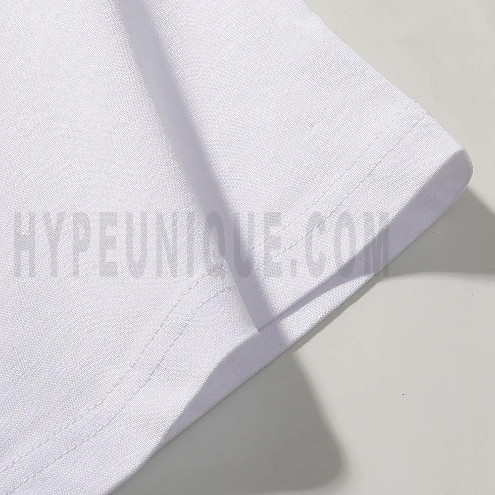 Precision cutting and sewing techniques in sleeve