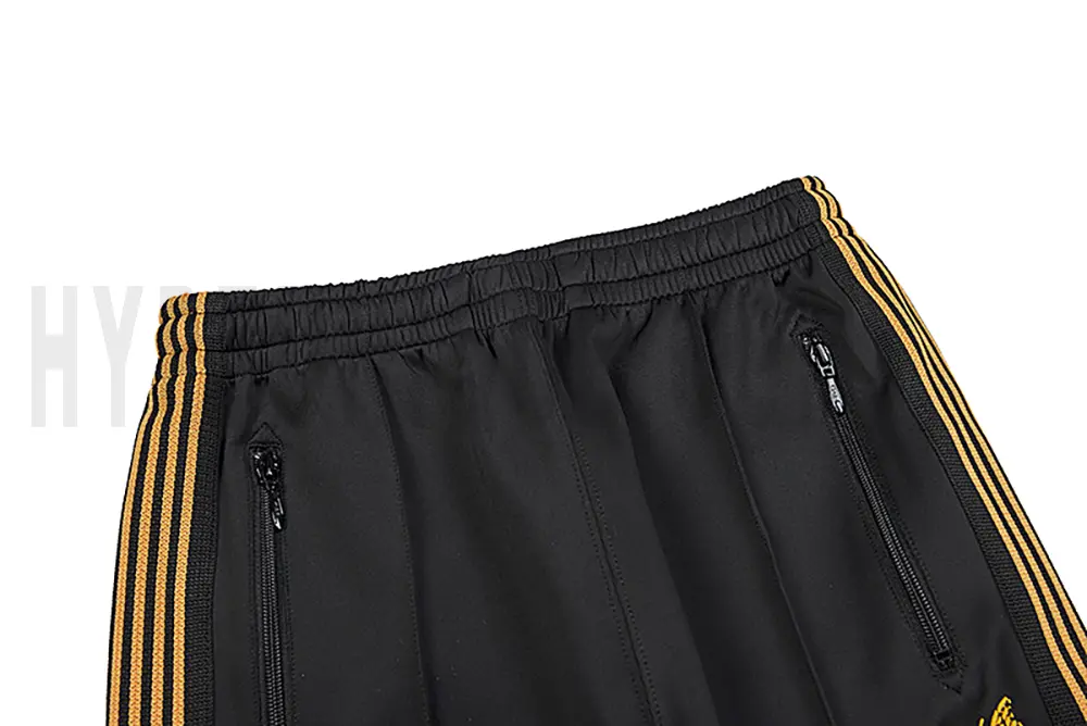 Back detail view of the black pants