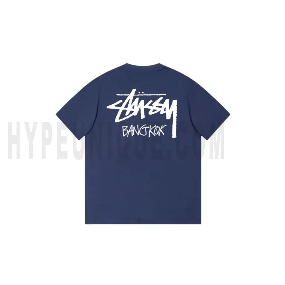 The back of the blue clothes
