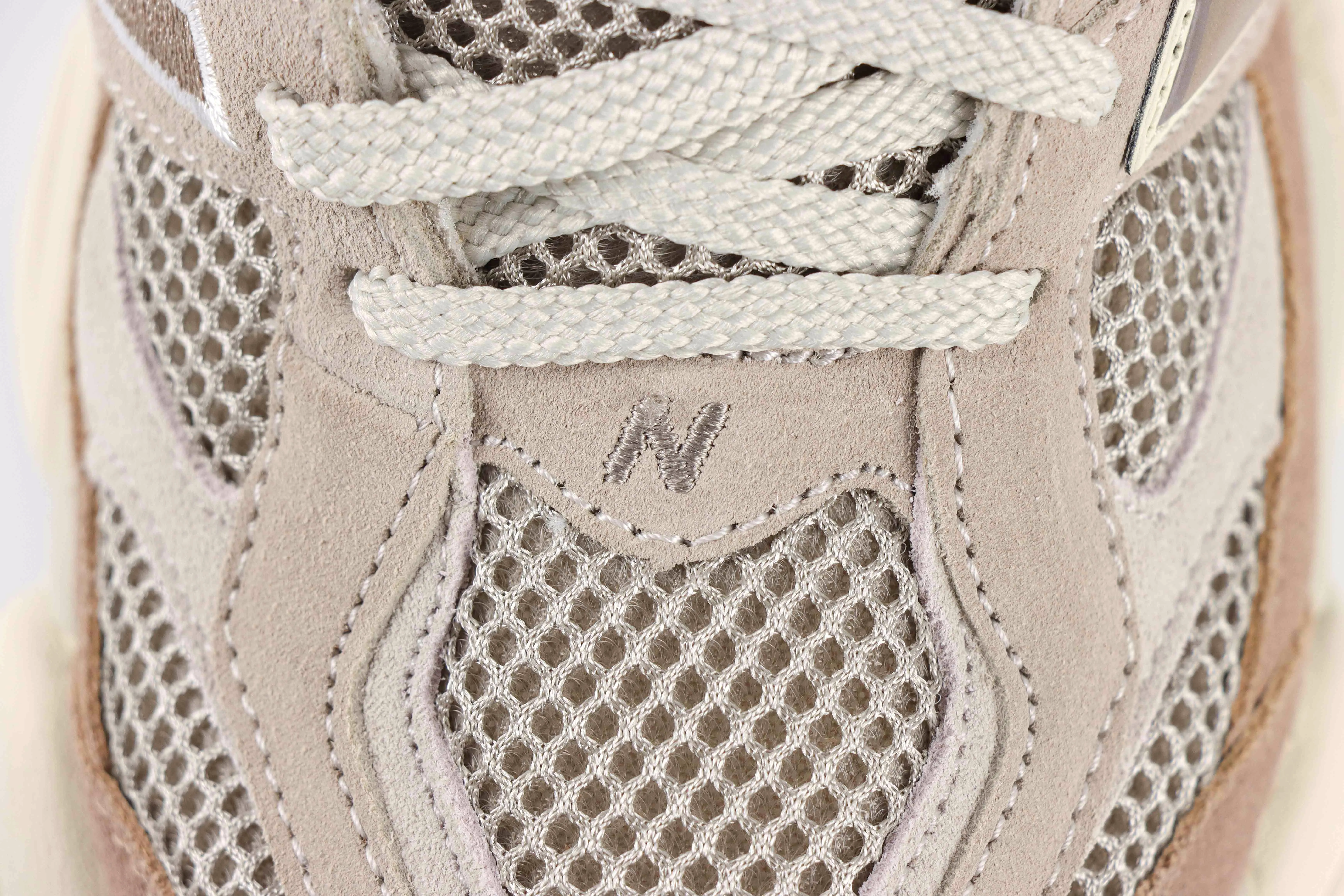 N Logo Details