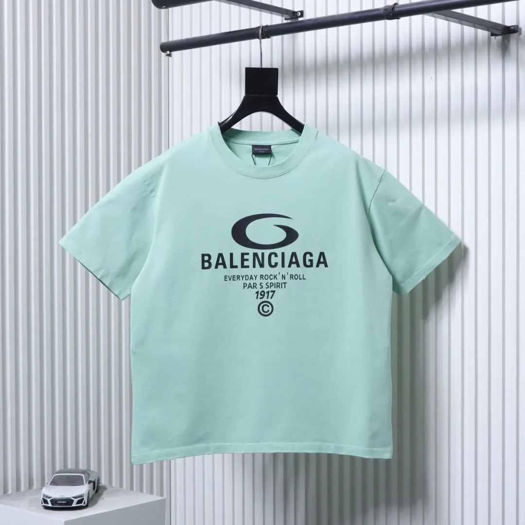 BLCG Circular Letter Print Ripped T-Shirt Color Green