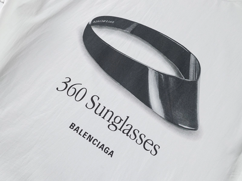 Sunglasses Logo Printed T-Shirt