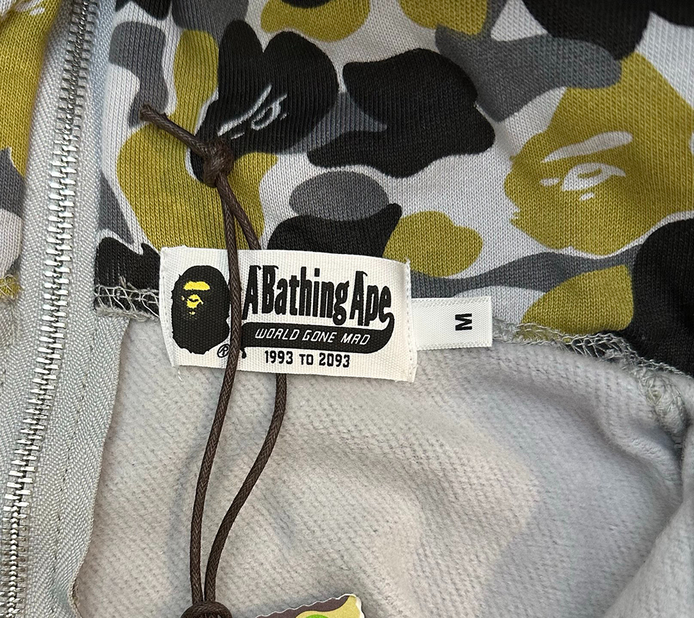 the neck label
