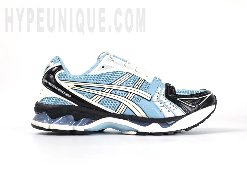 the right side foot pair