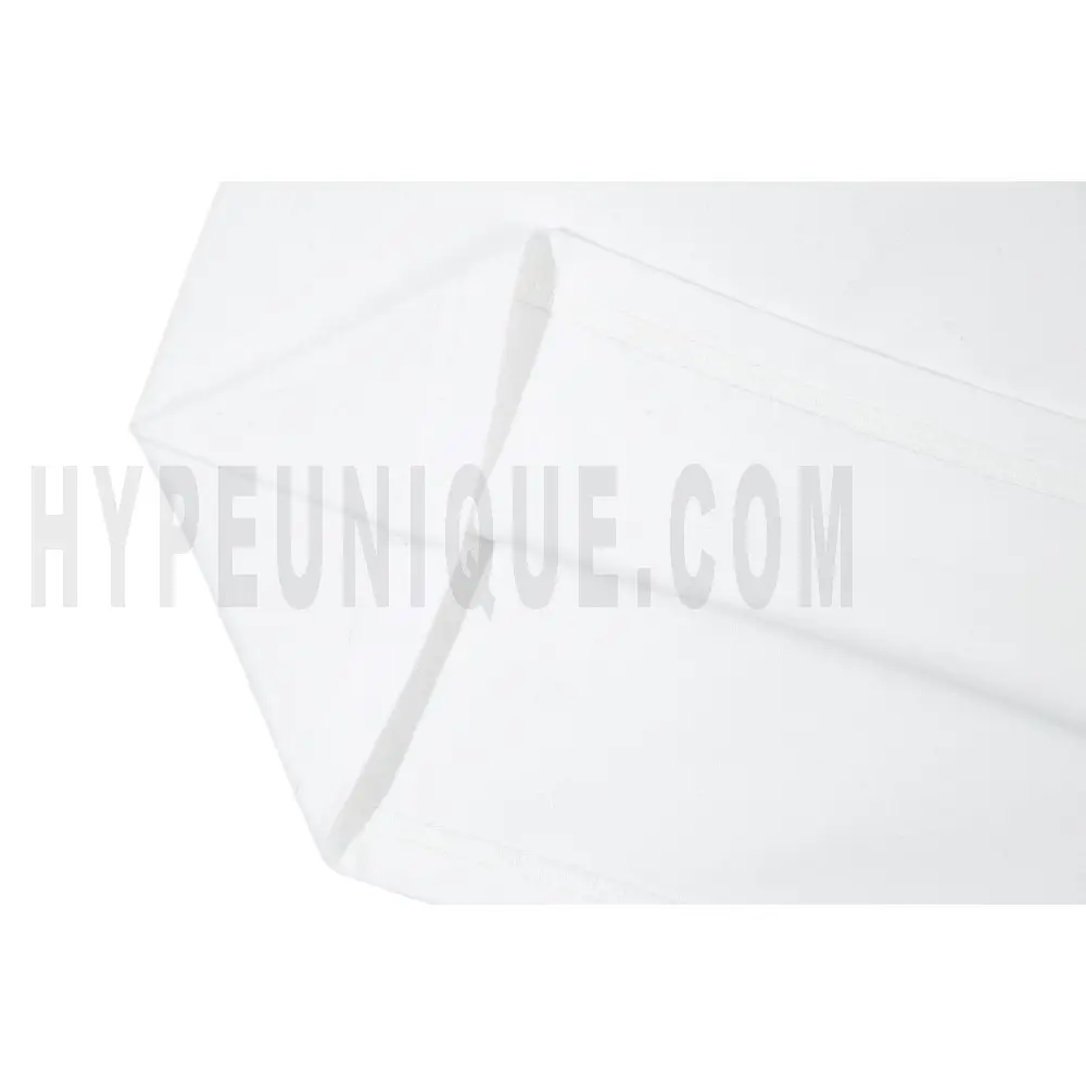 Precision-cut with wrinkle-resistant soft fabric.