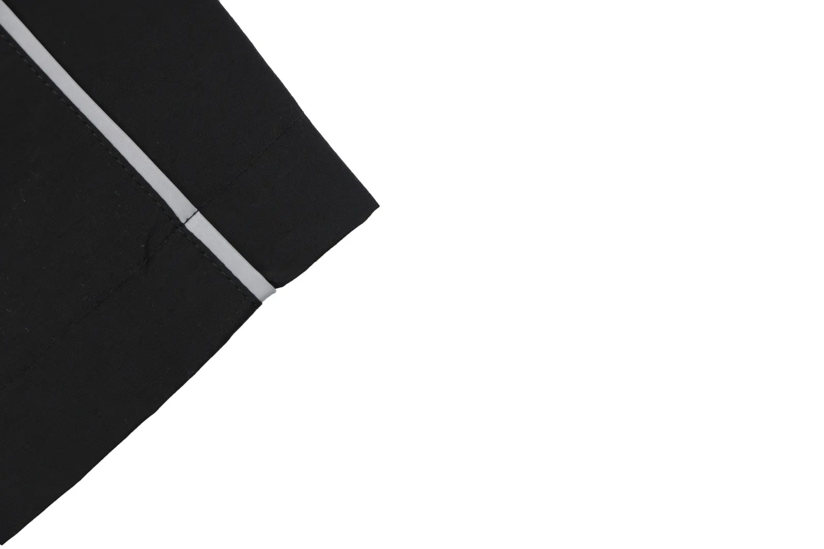 Bottom Hem Detail