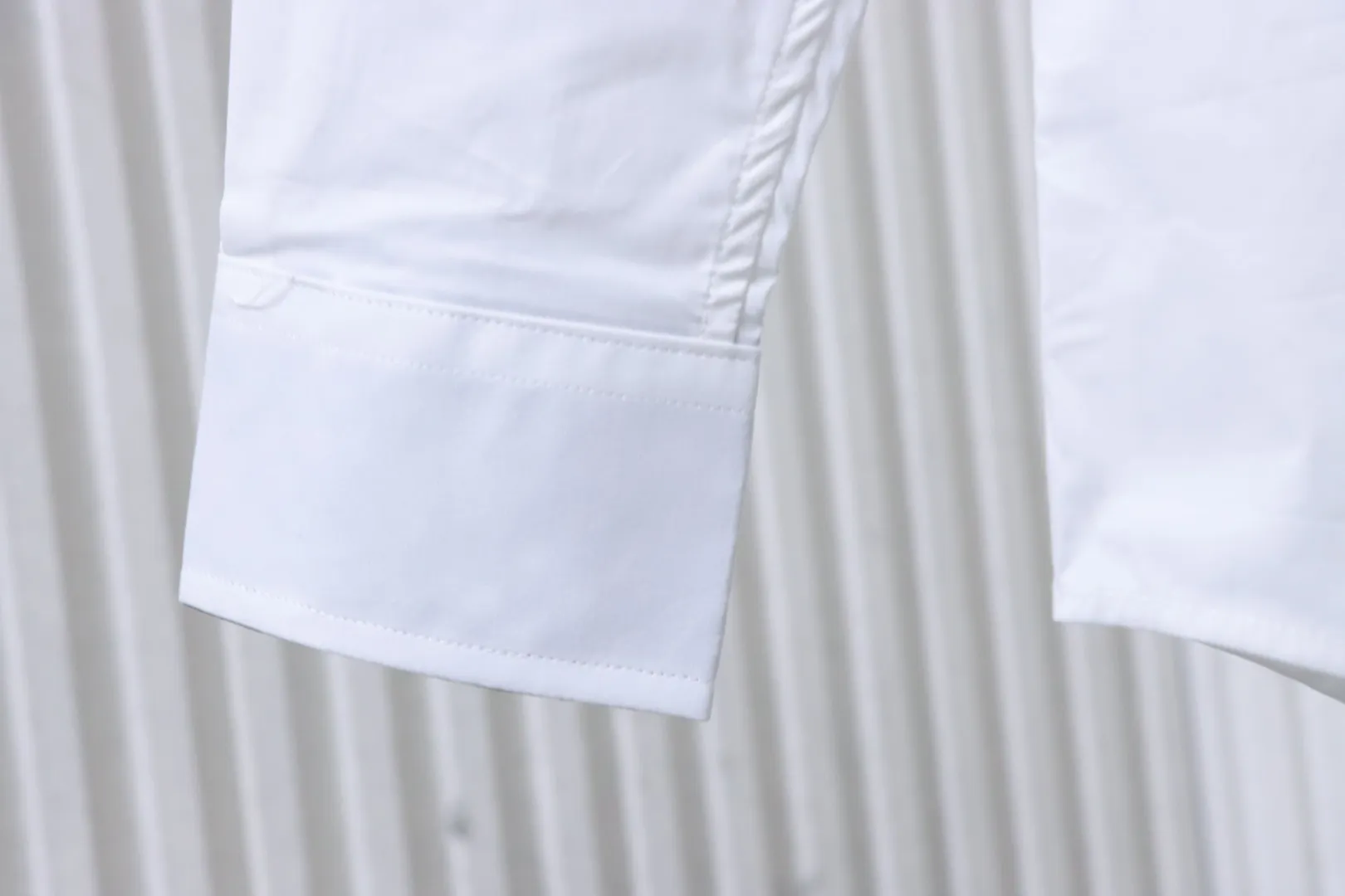 Long Sleeve Detail
