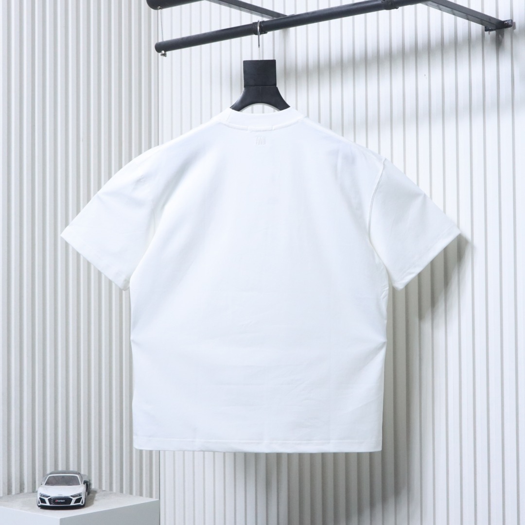 Back of AMI Minimalist Style Short-Sleeve T-Shirt