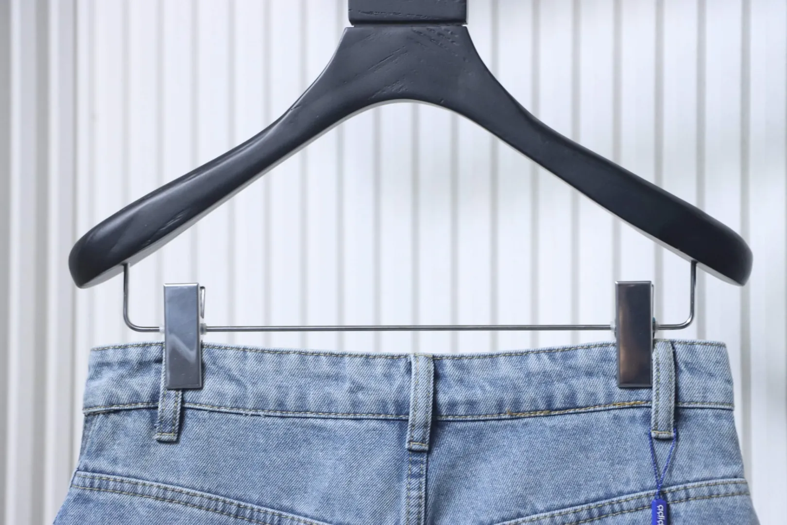 Back Waistline