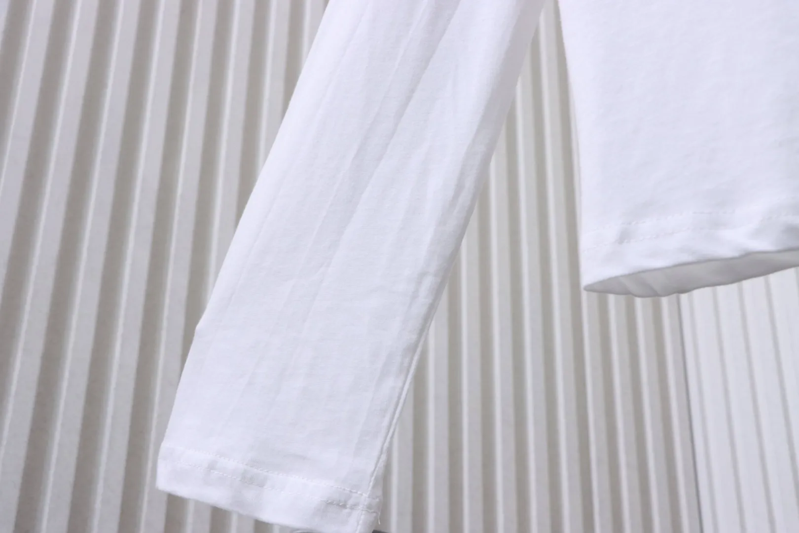 Long Sleeve Detail