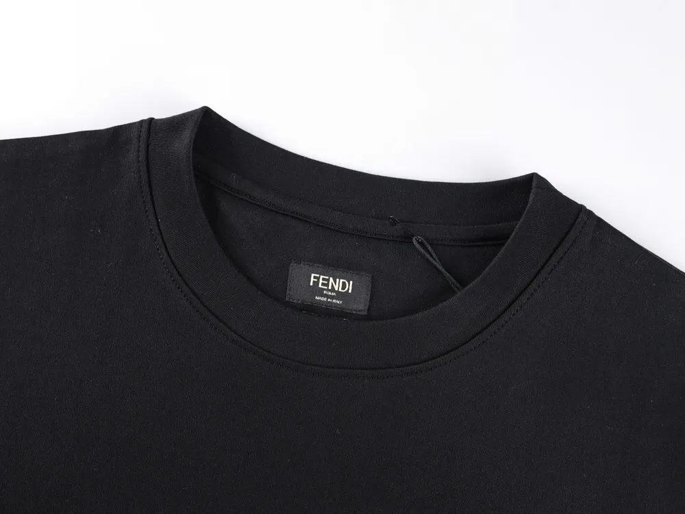 Neckline