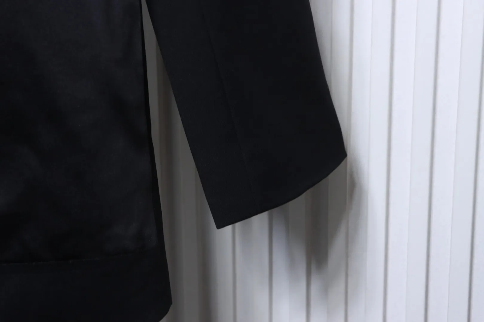 Long Sleeve Detail