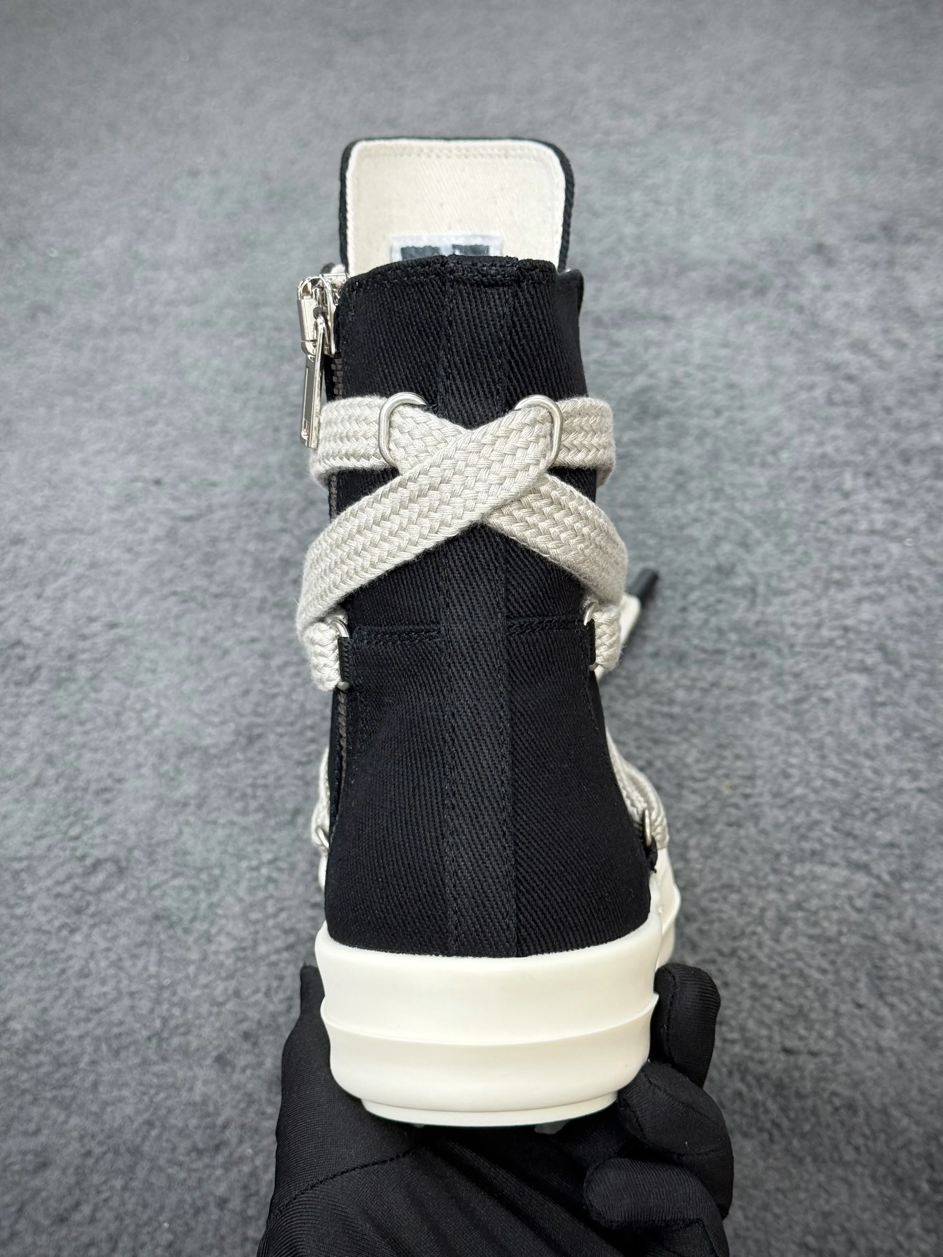 Rear Heel Detail