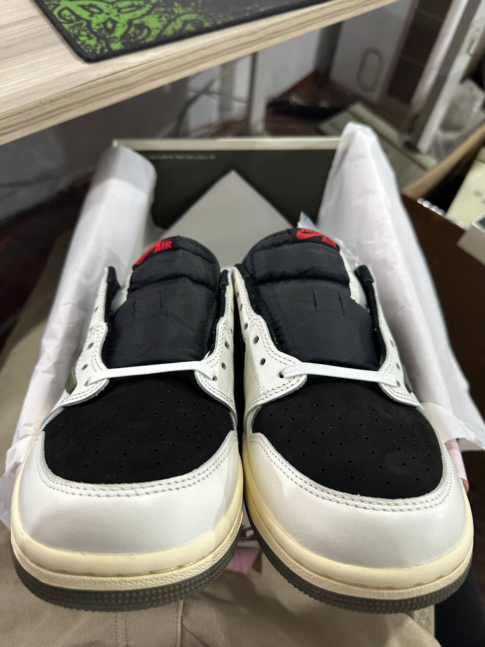 Travis Scott Air Jordan 1 Low OG “Olive” Sale Version