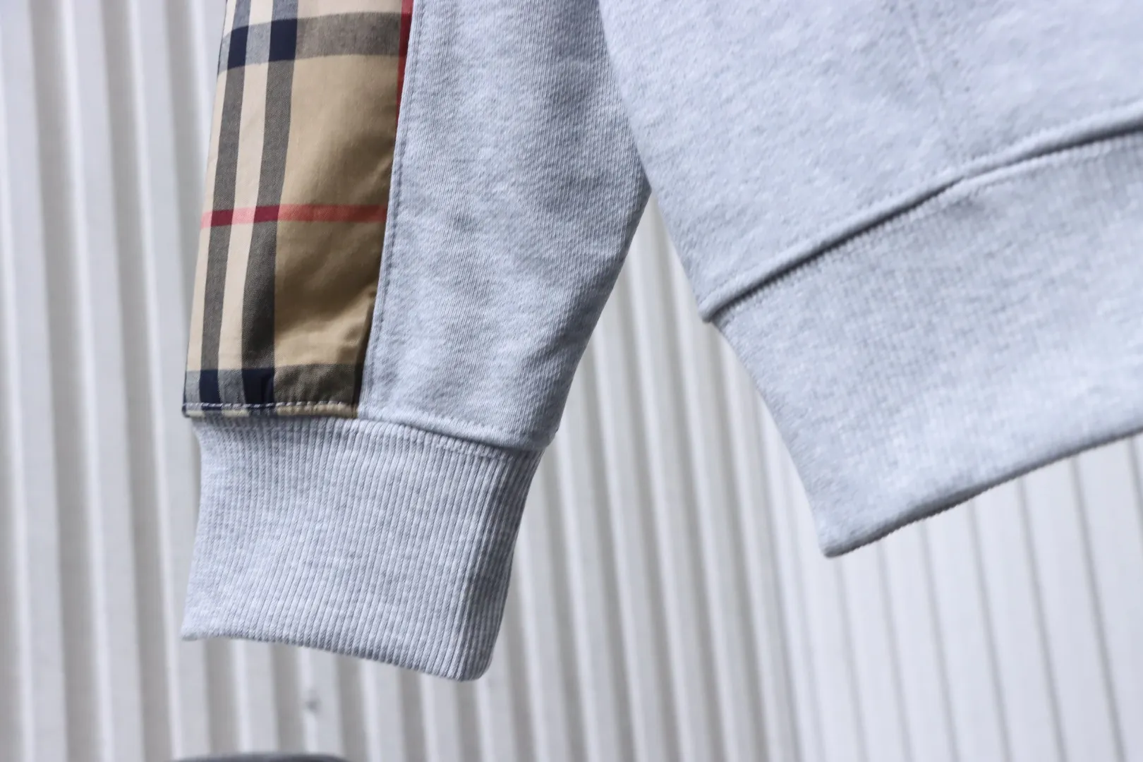 Long Sleeve Details