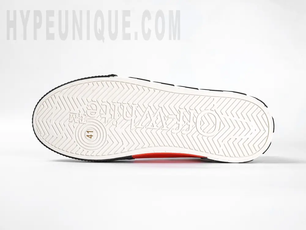 the white shoe isole