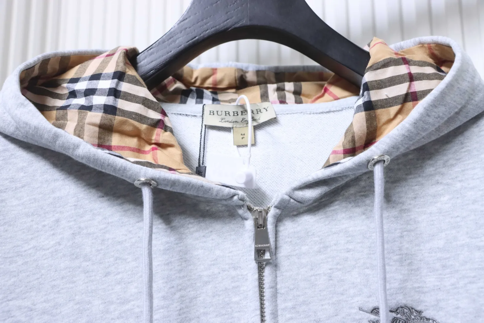 Collar Detail