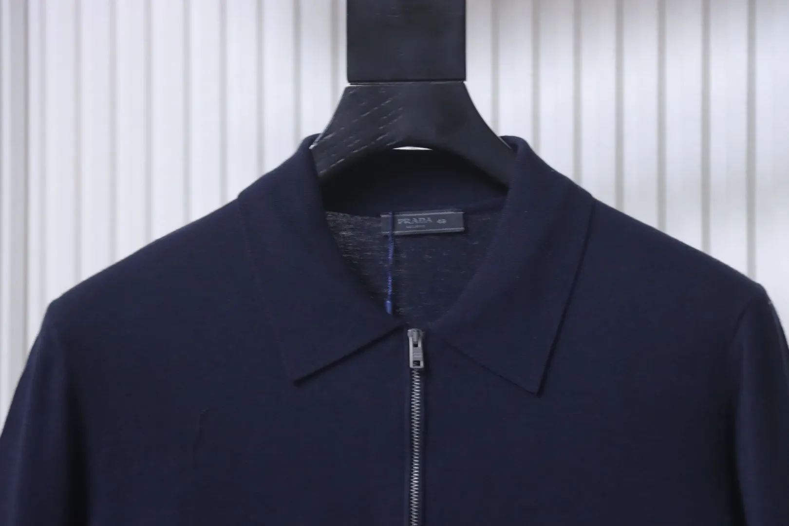 Collar Detail