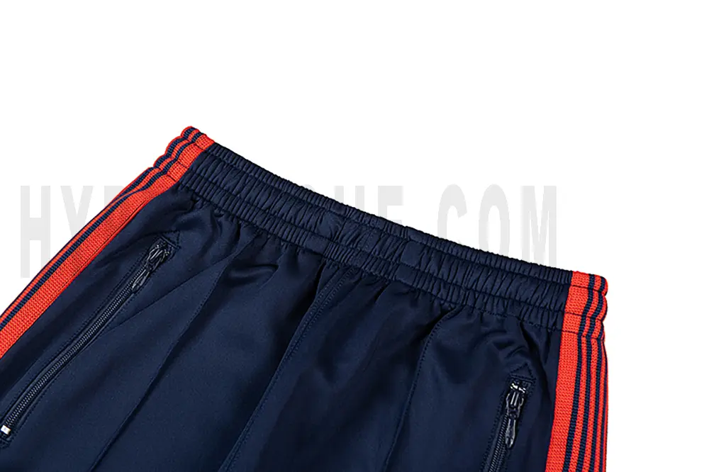 Back detail view of the blue pants.