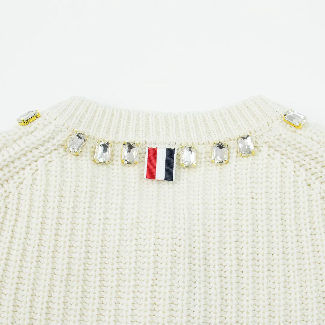 Back Neckline Details