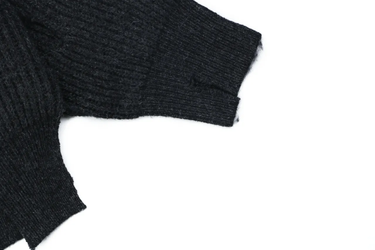 Sleeve Cuffs Detail
