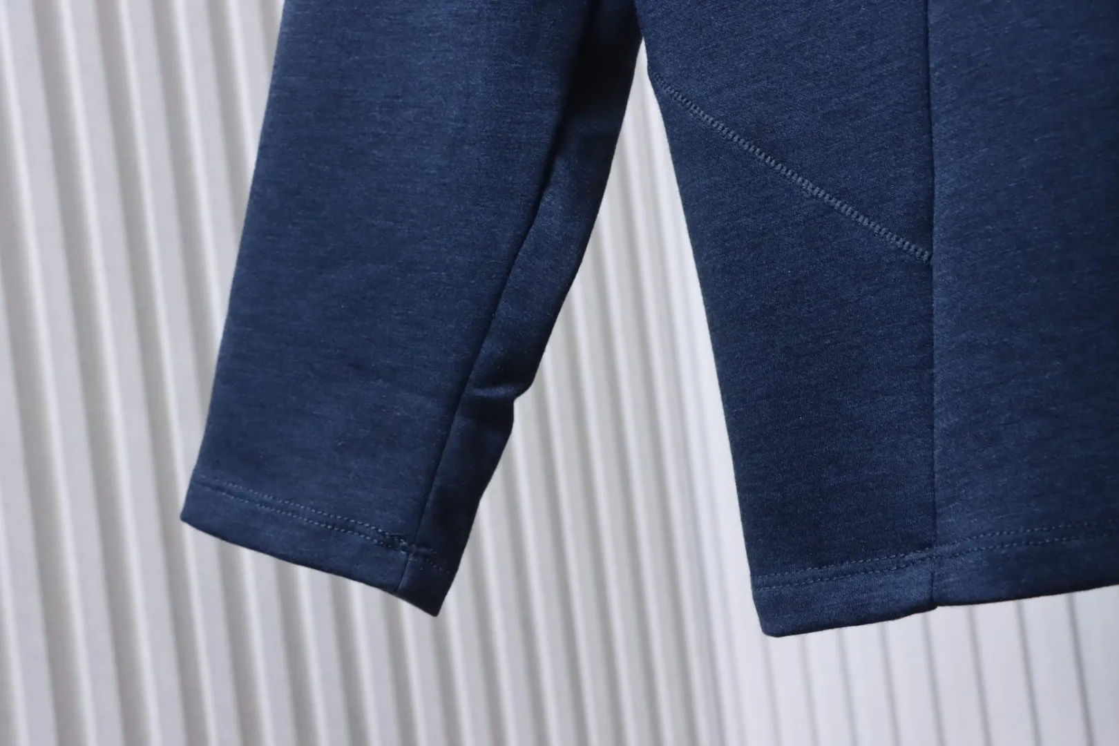 Long Sleeve Detail