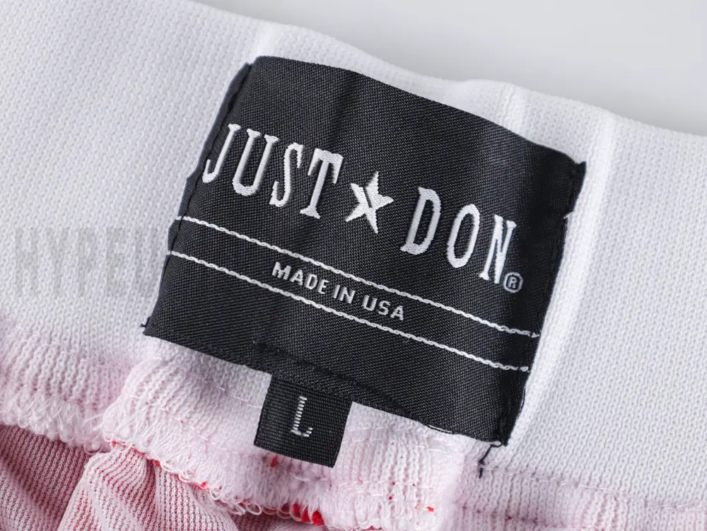 the brand and size label