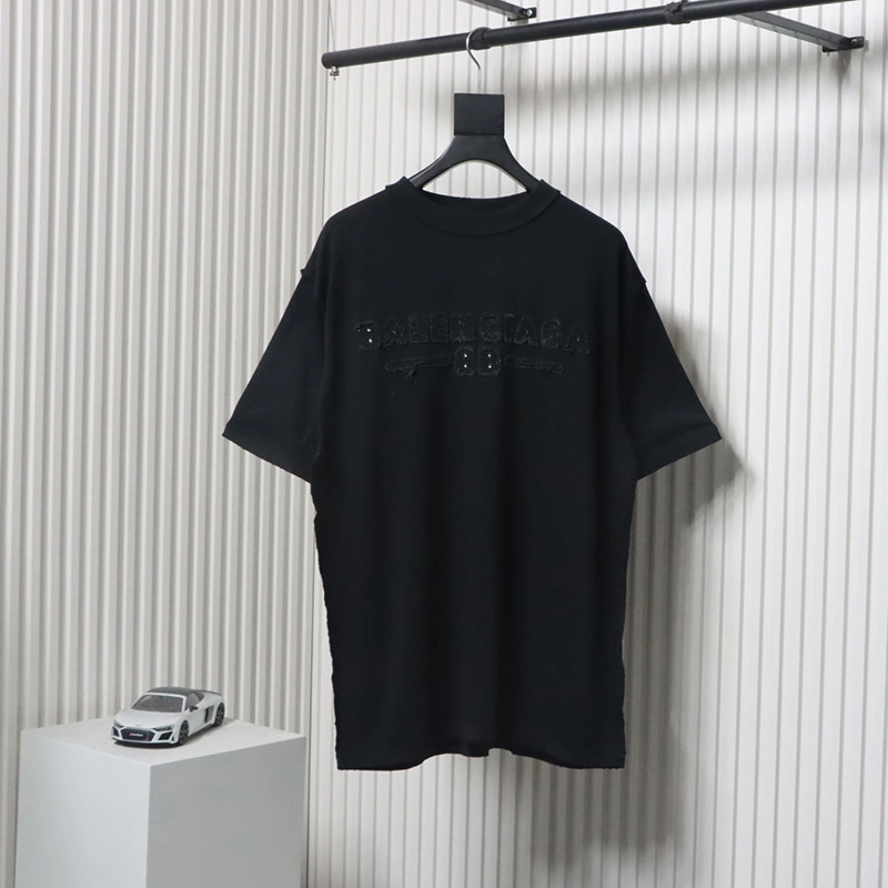 Patch Letter Reverse Stitch Hole T-Shirt