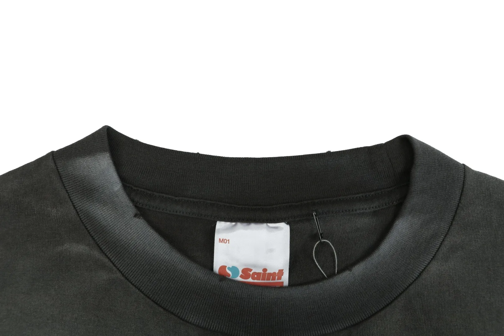 Neckline