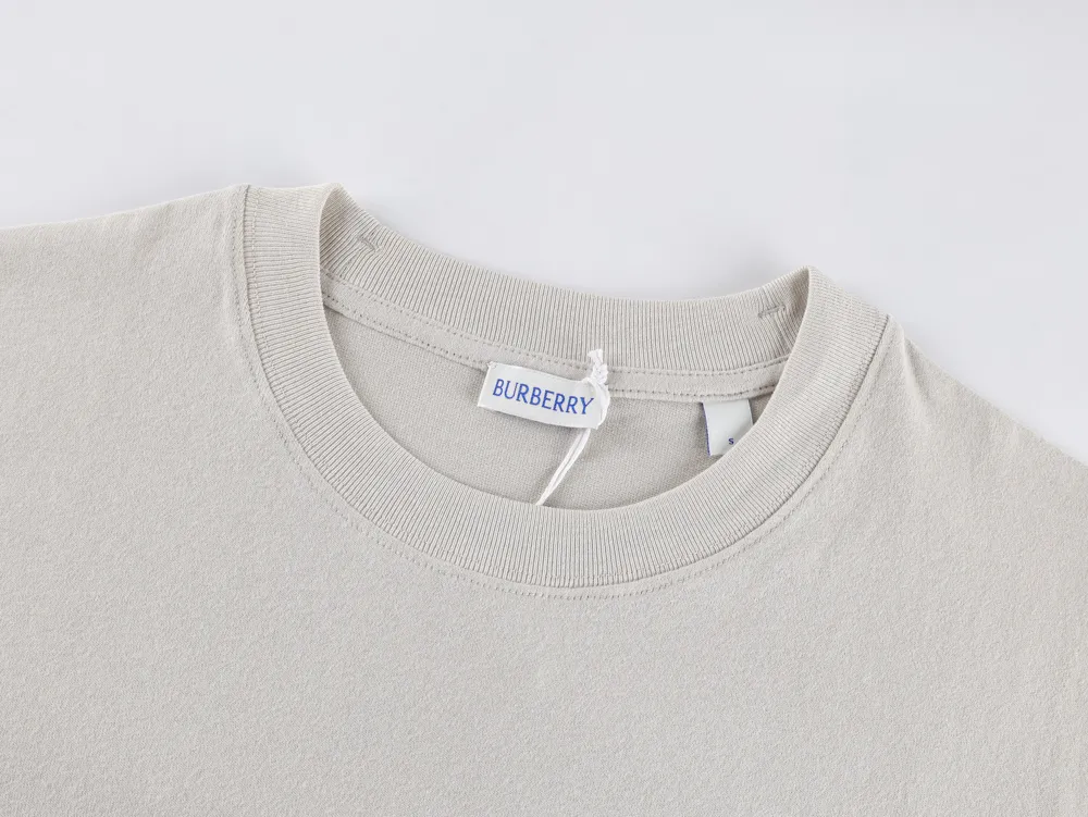 Neckline