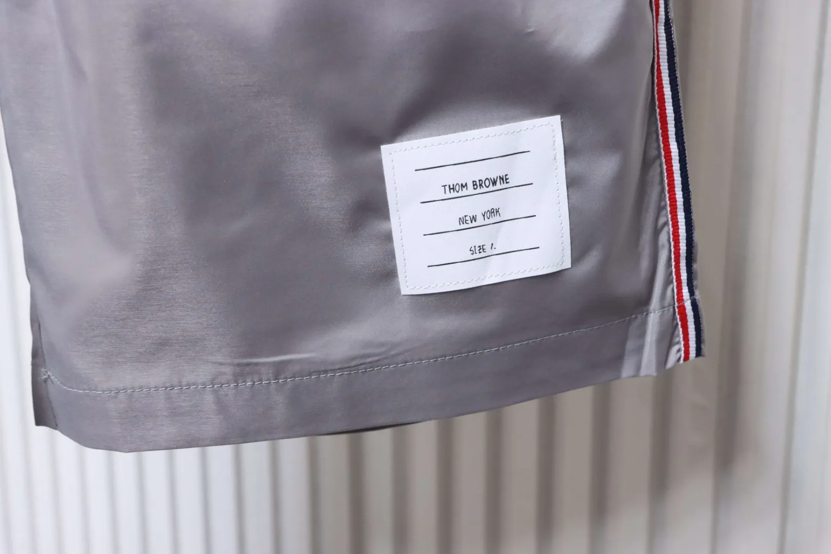 Bottom Hem Detail