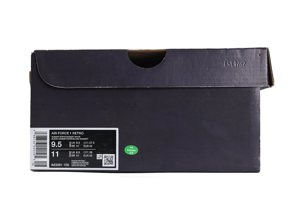 Black cardboard shoe box with label displaying product details and size information.