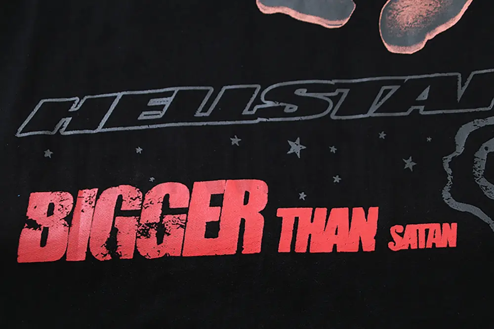 Head-turning graphic print with insane details